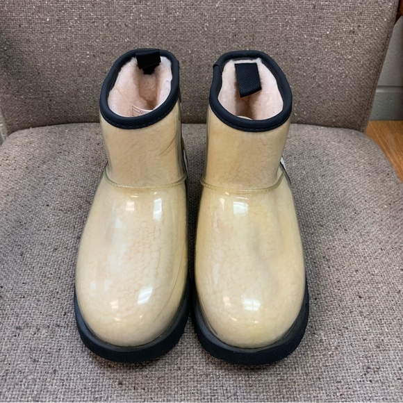 UGG clear classic mini boots - Picture 2 of 4